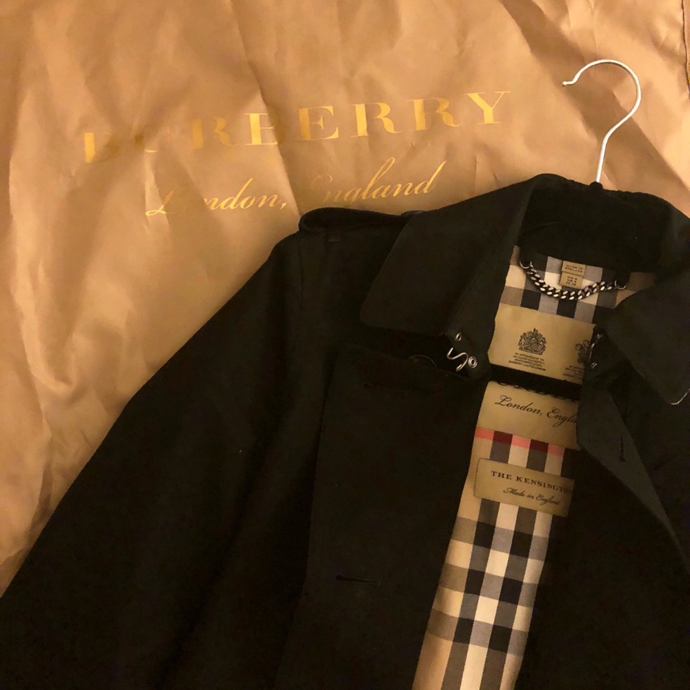 SOLD Burberry Kensington Trench Coat - Picture 7 of 8